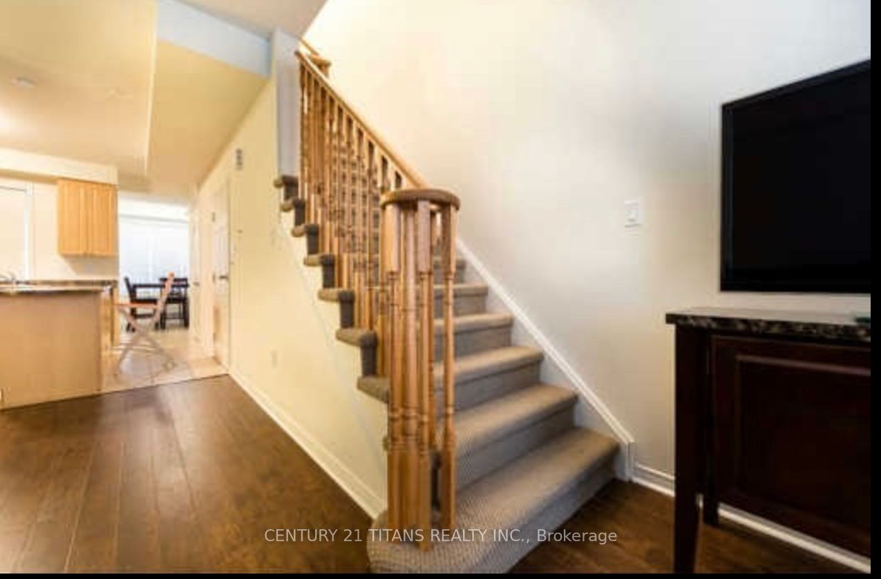 389 Beechgrove Drive, #82