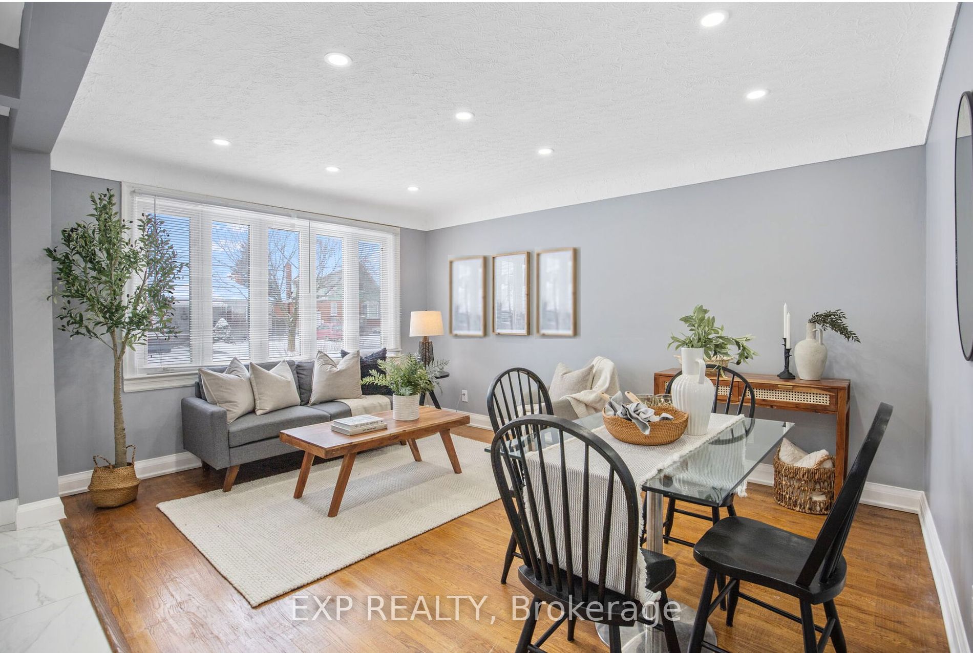 159 Cadillac Avenue S