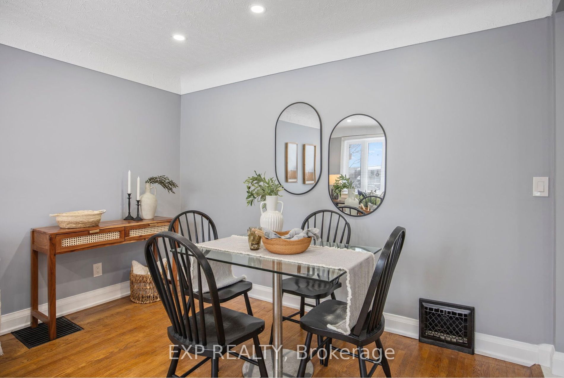 159 Cadillac Avenue S
