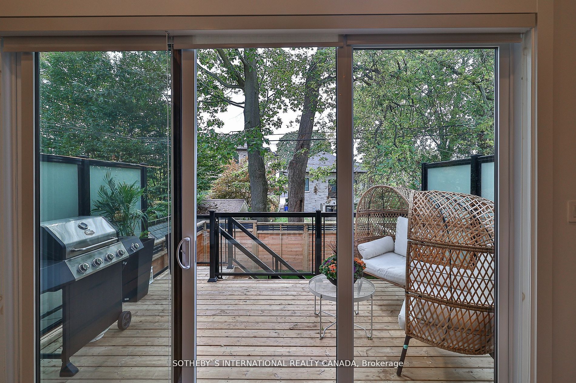 1C Holborne Ave