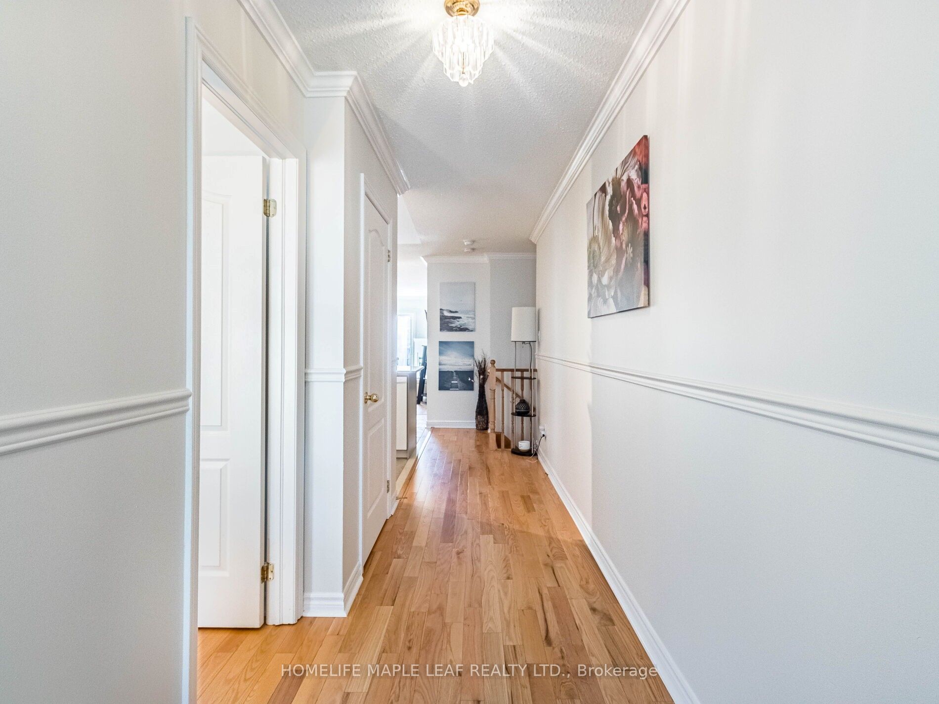 350 Lakebreeze Drive #8