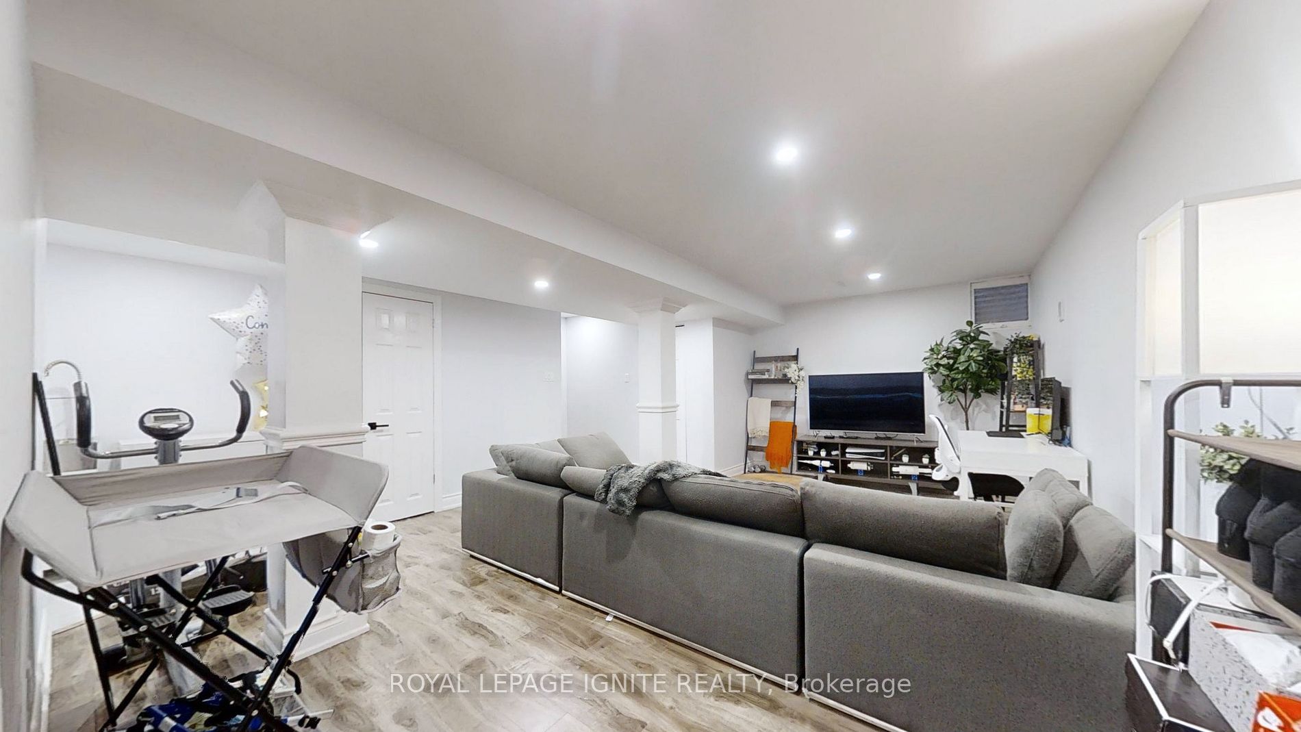 1021 Midland Ave, #9