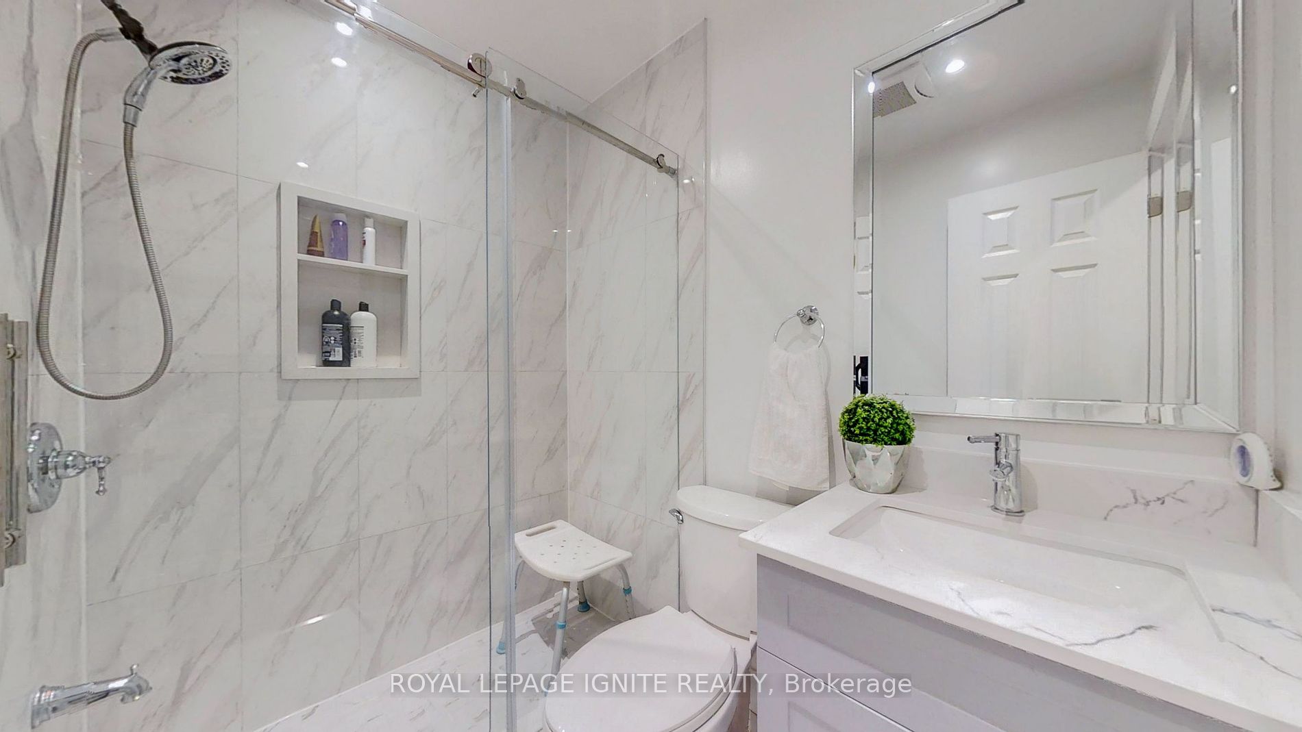 1021 Midland Ave, #9