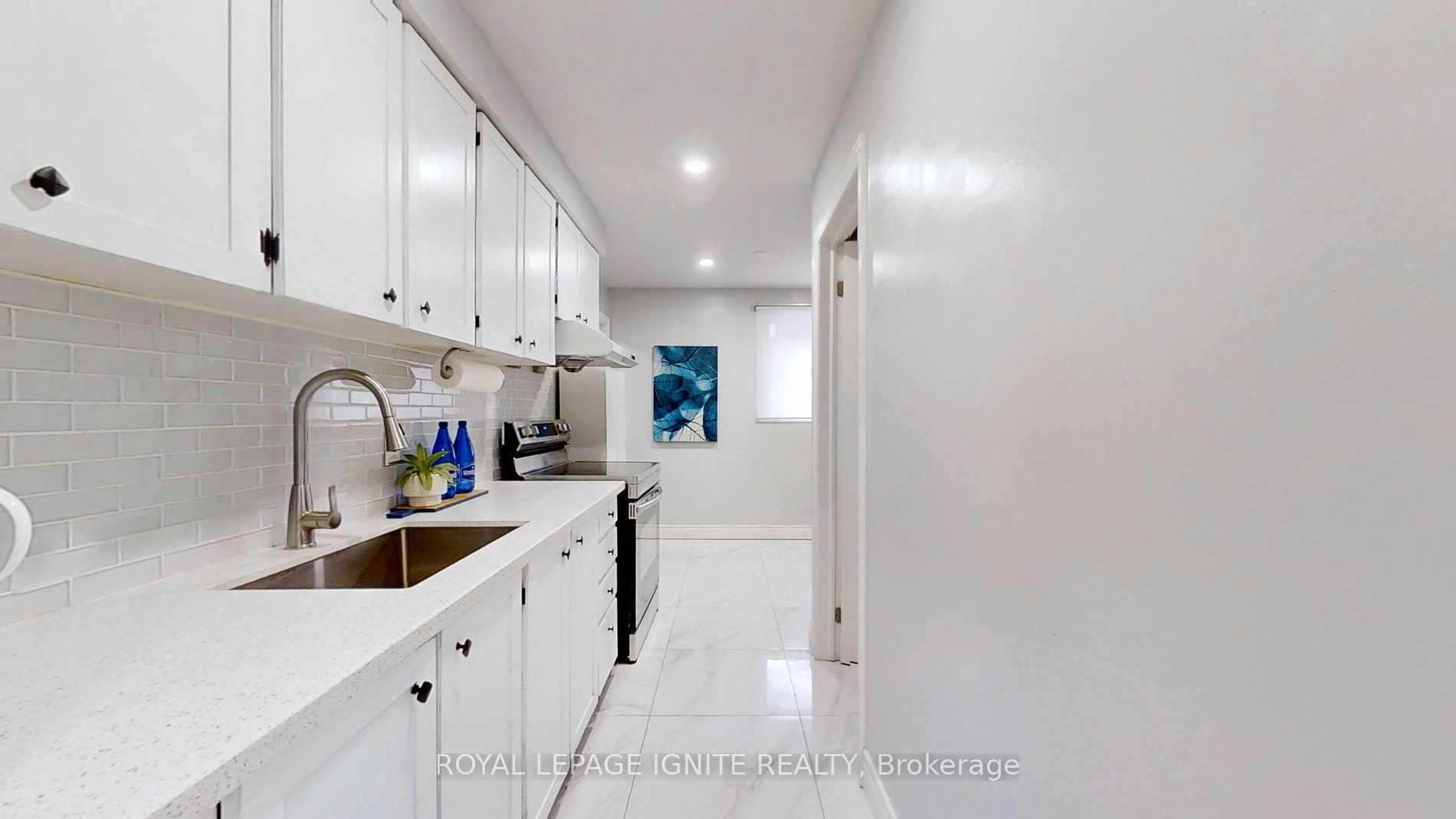 1021 Midland Ave, #9