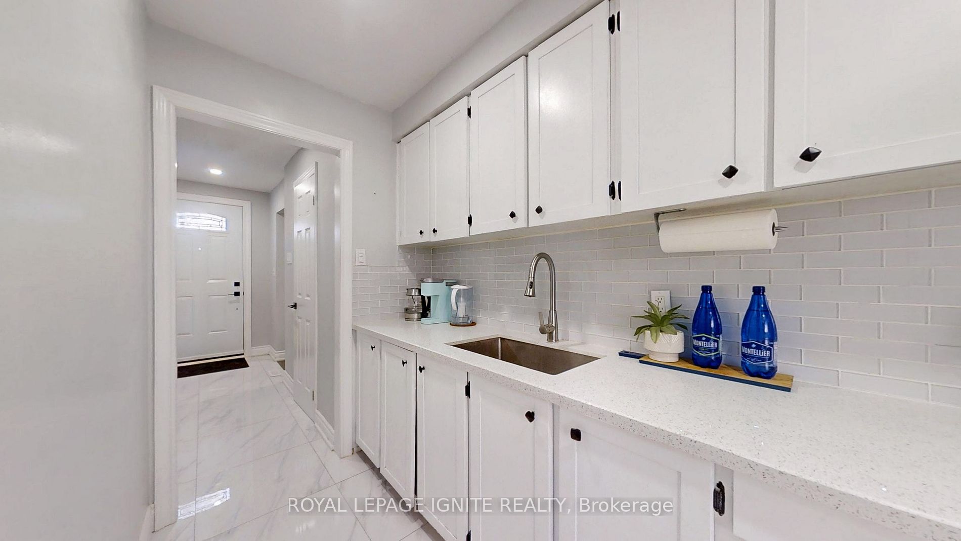 1021 Midland Ave, #9