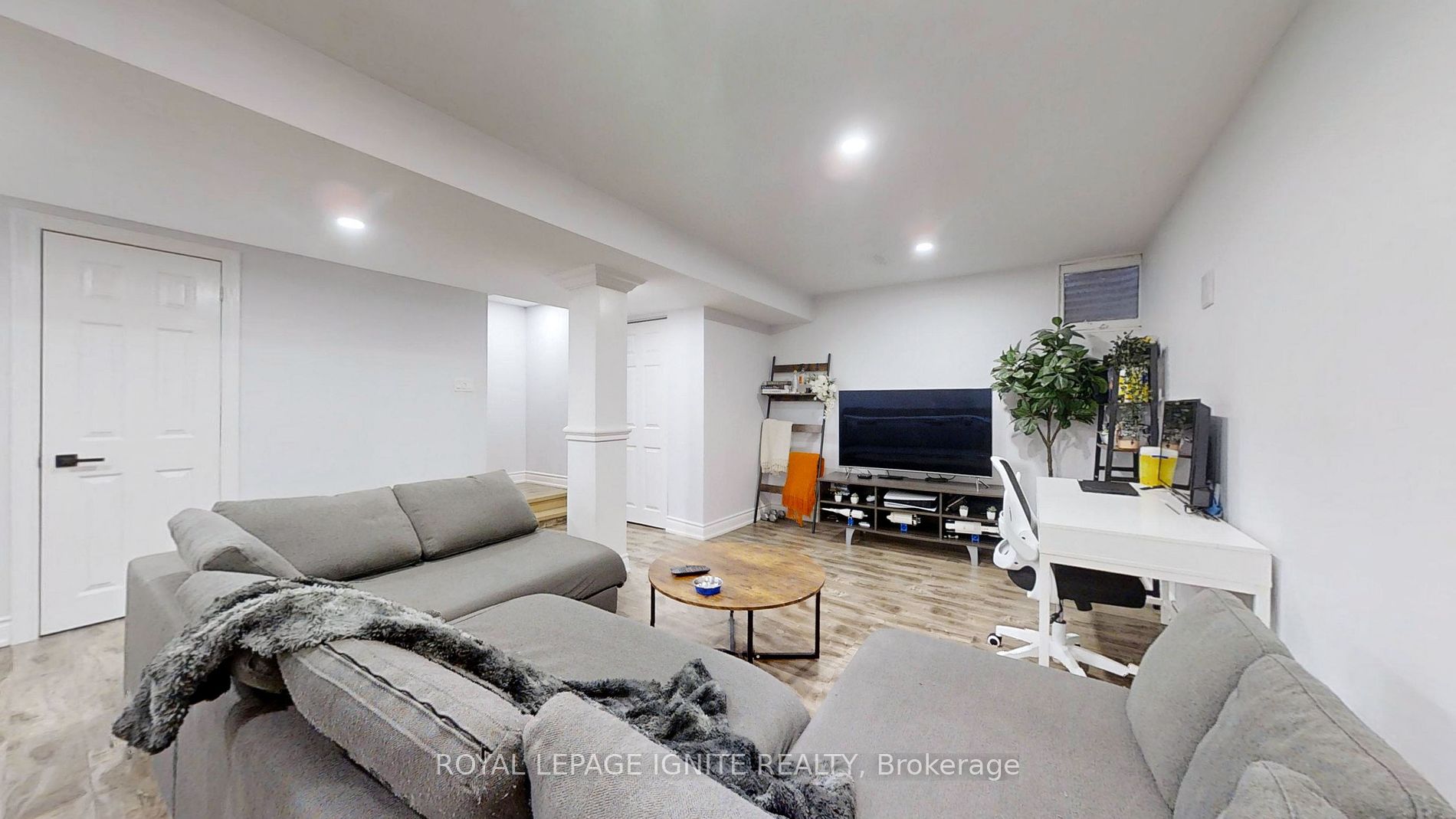 1021 Midland Ave, #9