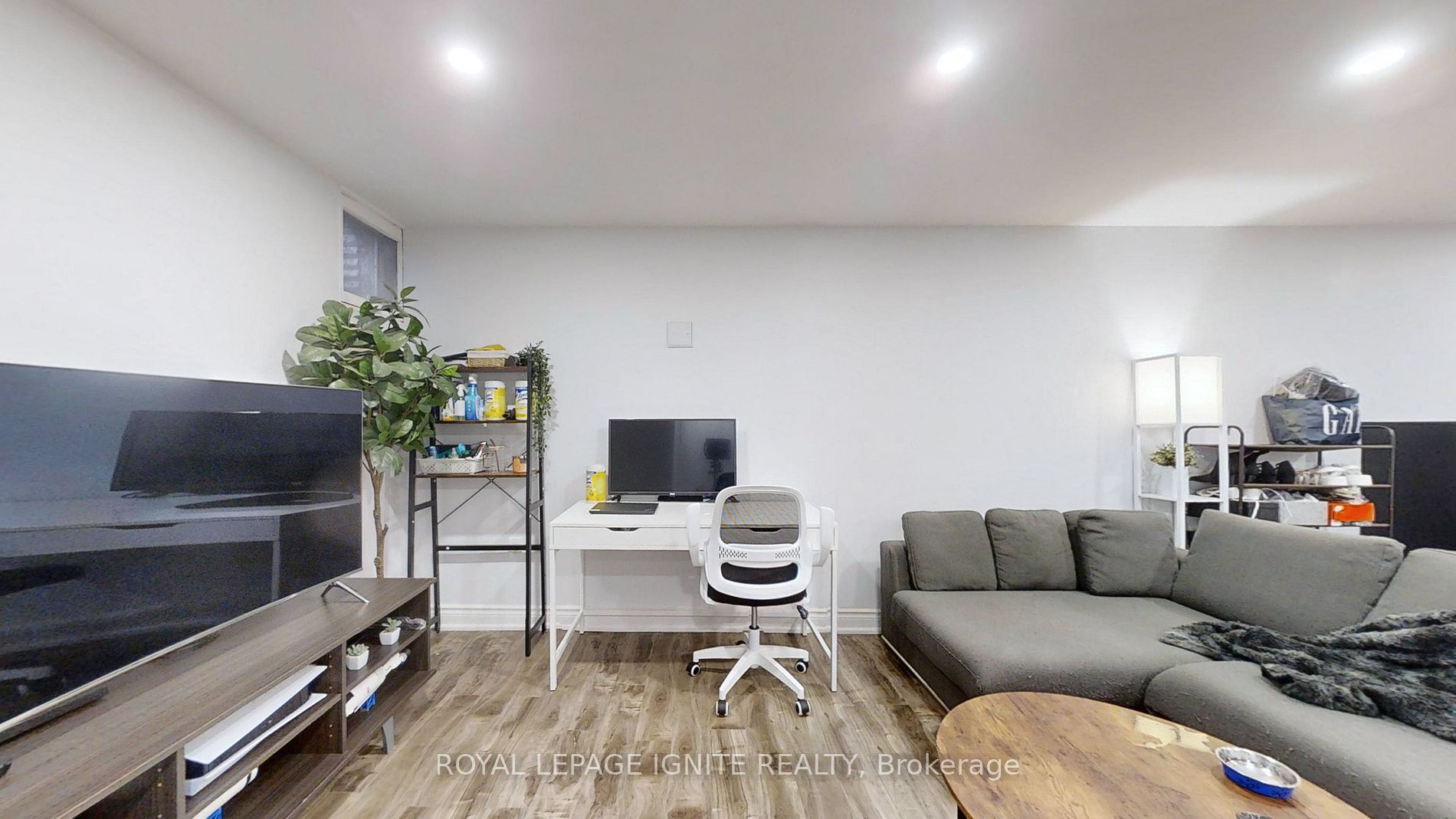 1021 Midland Ave, #9