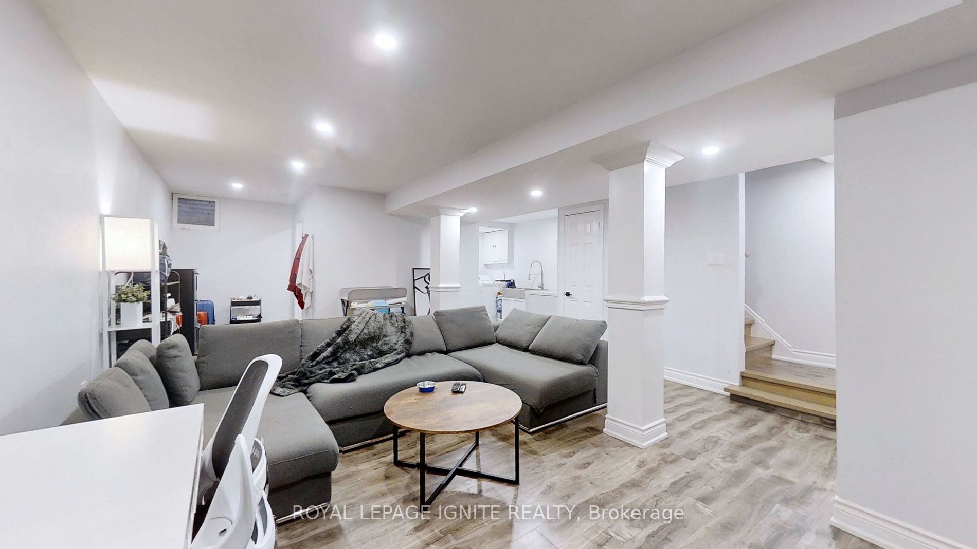 1021 Midland Ave, #9
