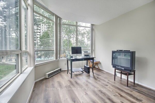 225 Bamburgh Circ, #103