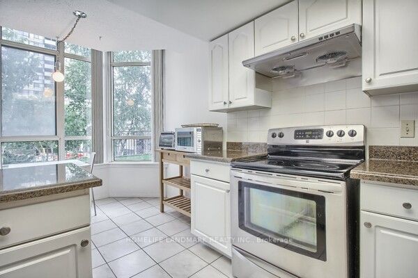 225 Bamburgh Circ, #103