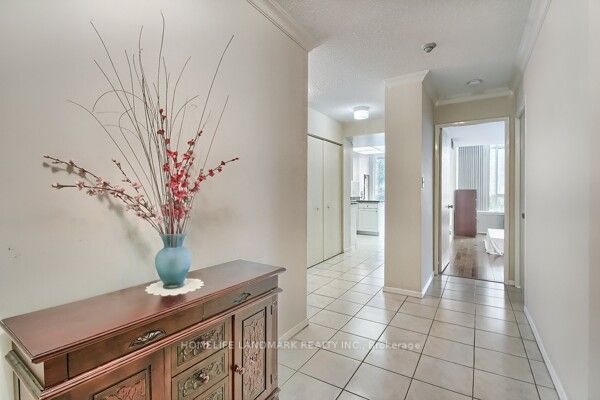 225 Bamburgh Circ, #103