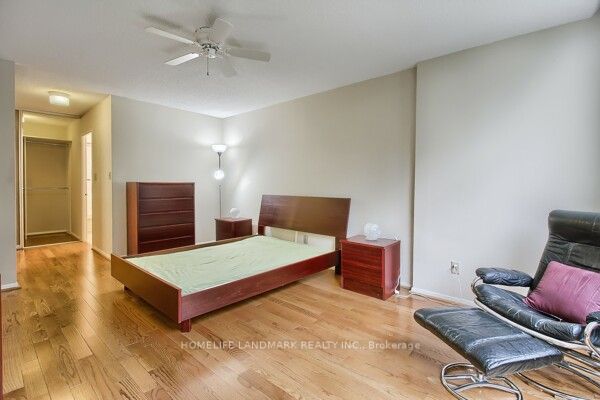 225 Bamburgh Circ, #103