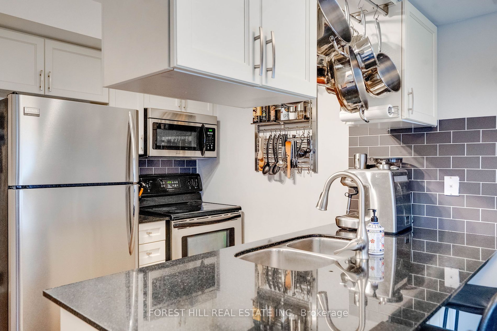 29 Frances Loring Lane, #3