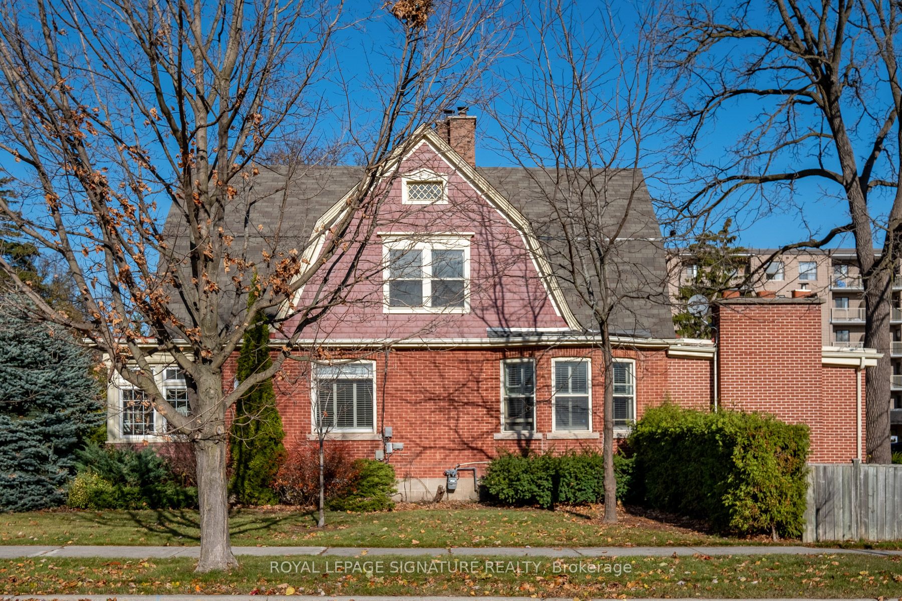 225 King Street