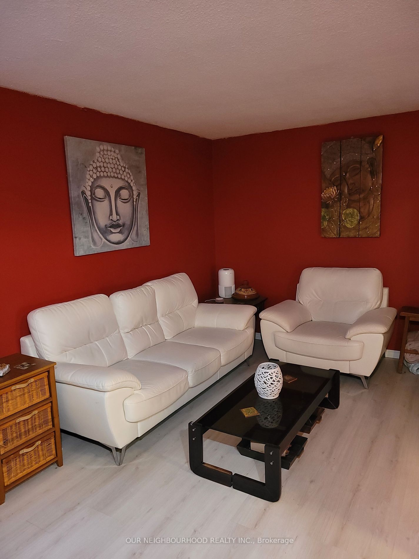 1329 Sunnybrae Crescent