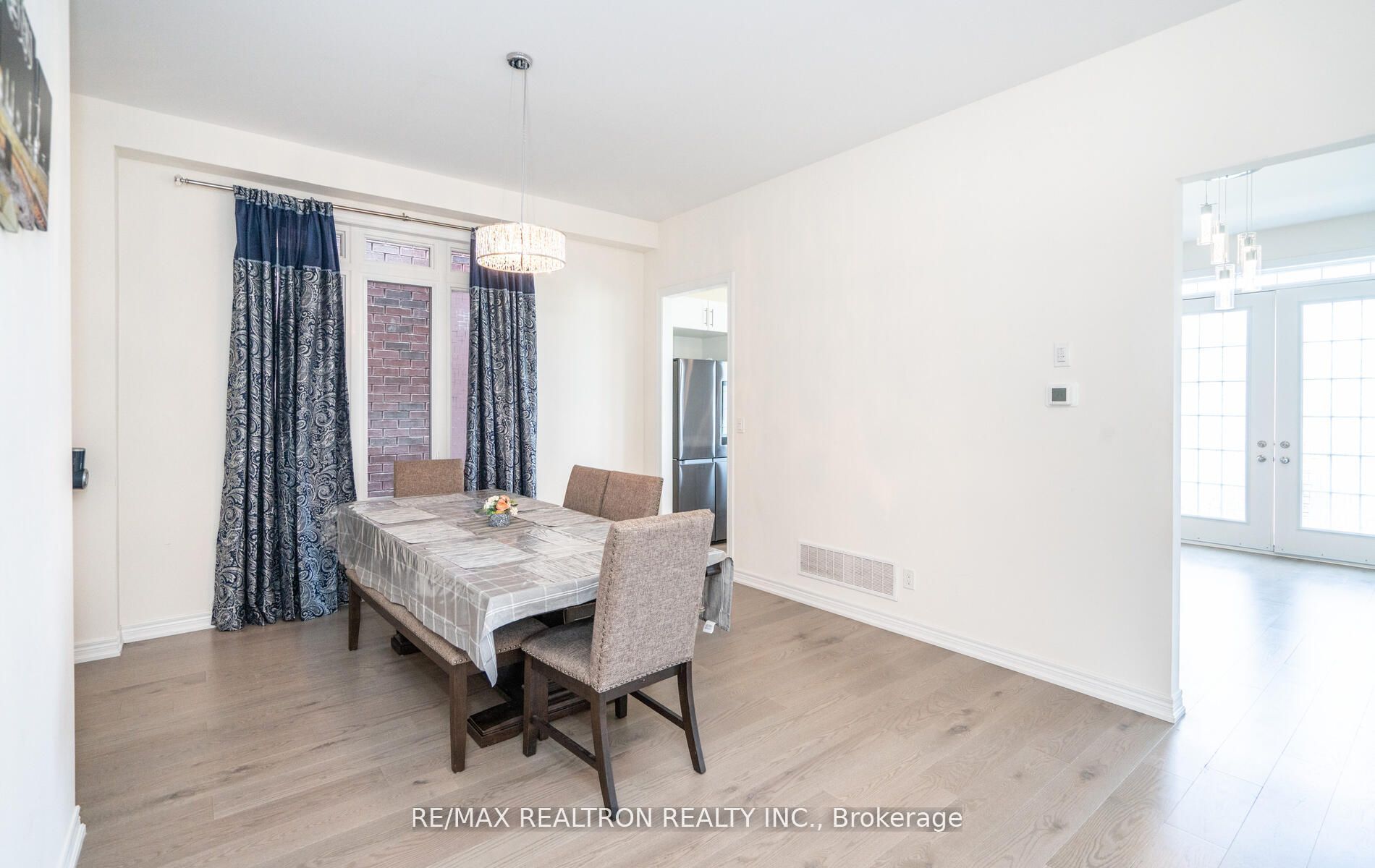 2496 Orchestrate Dr
