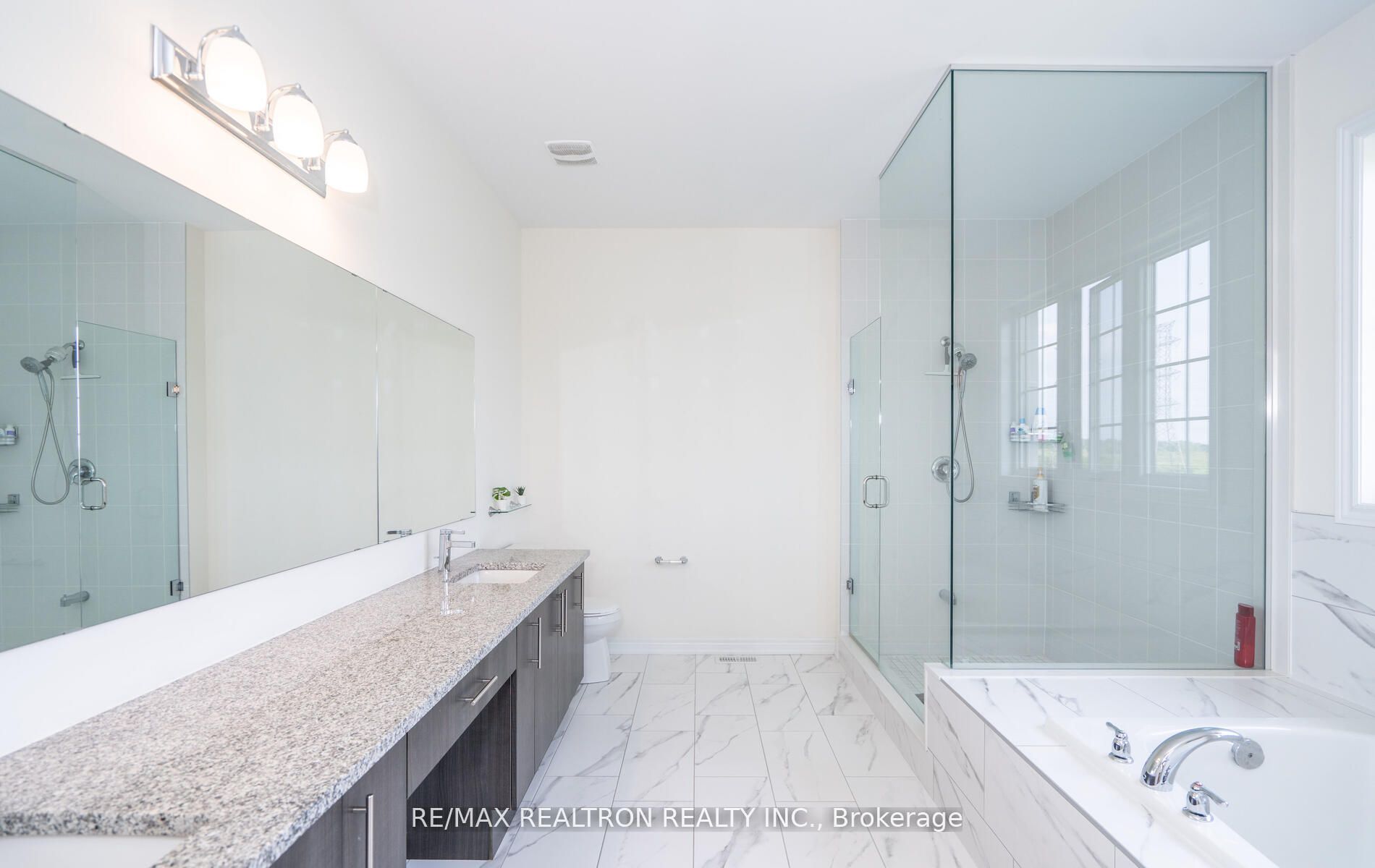2496 Orchestrate Dr