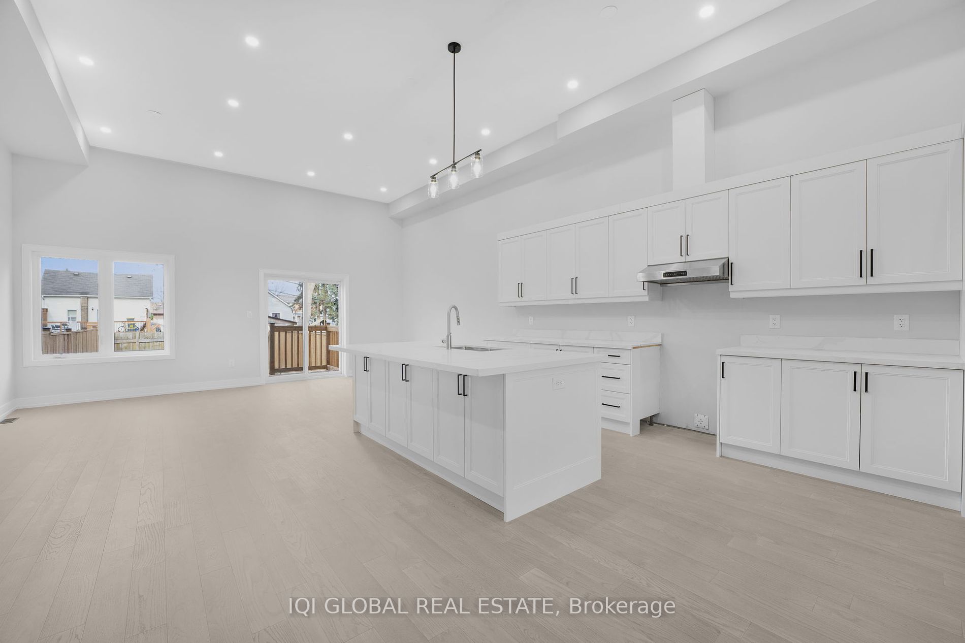 310 Anderson Ave