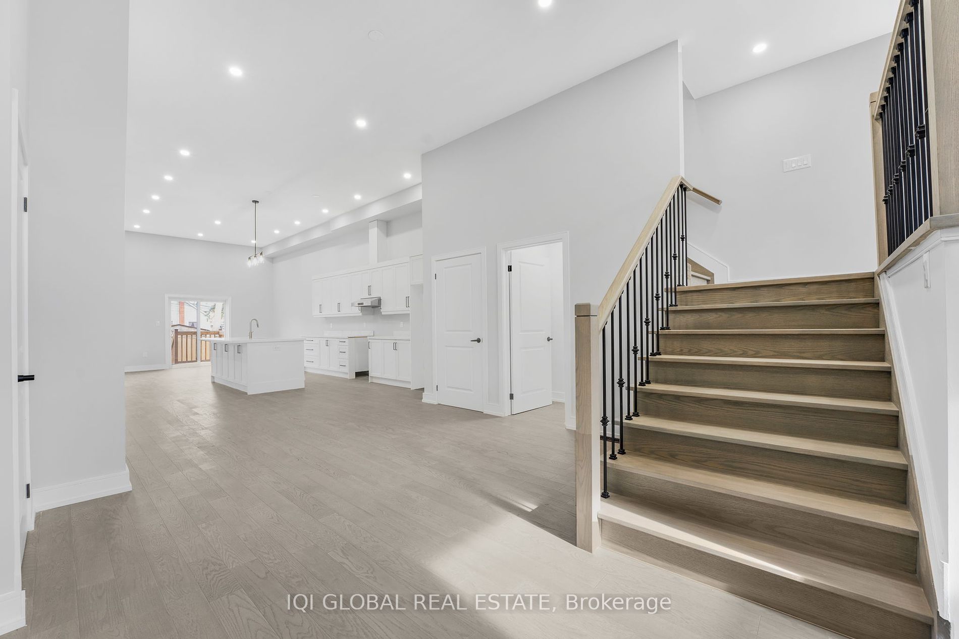 310 Anderson Ave