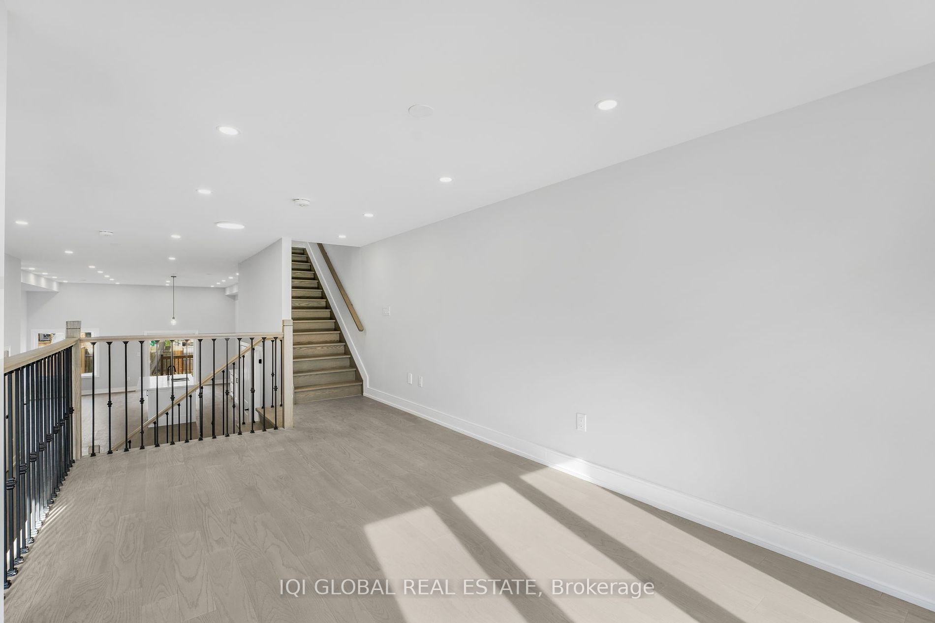 310 Anderson Ave