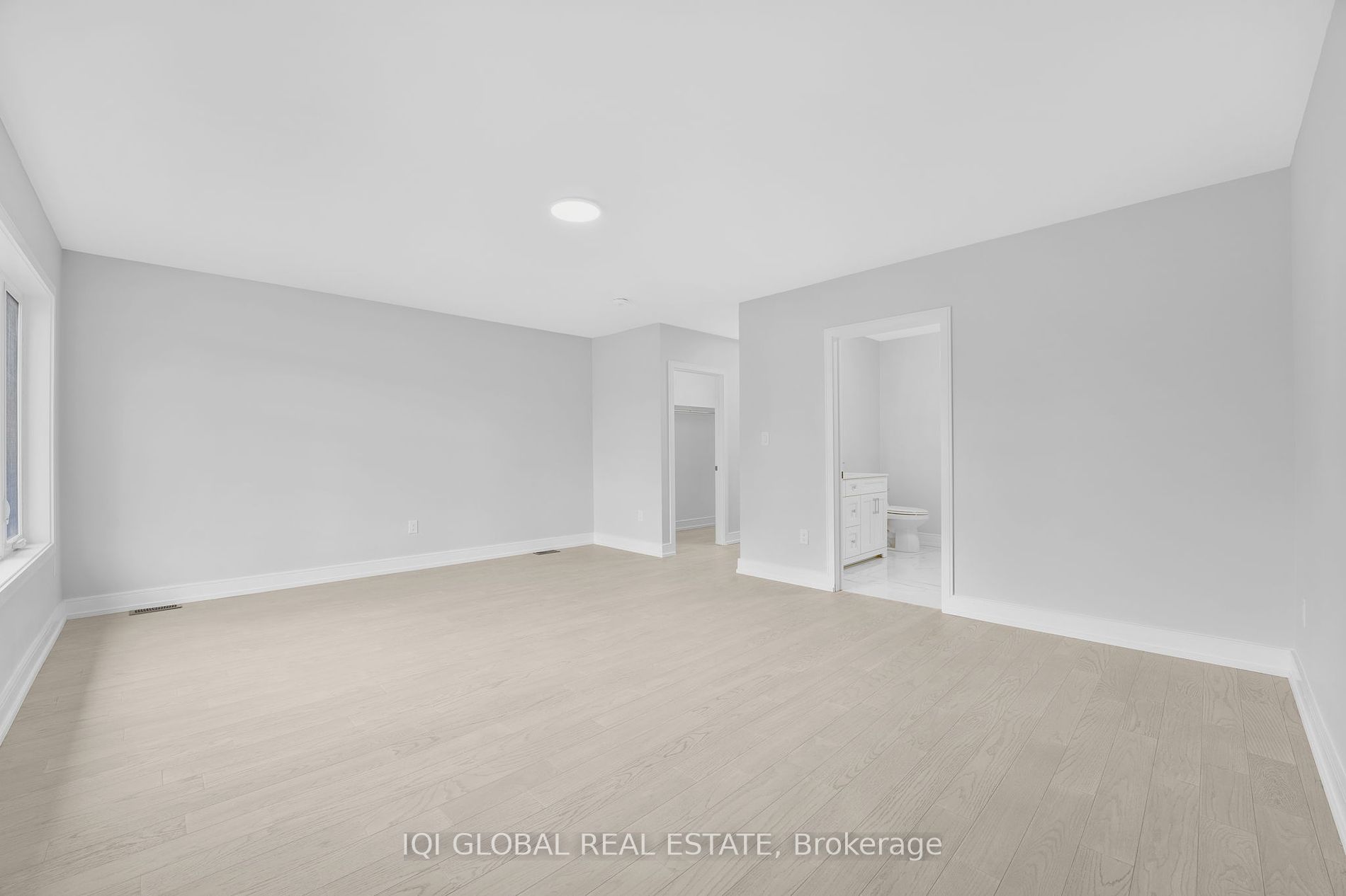 310 Anderson Ave