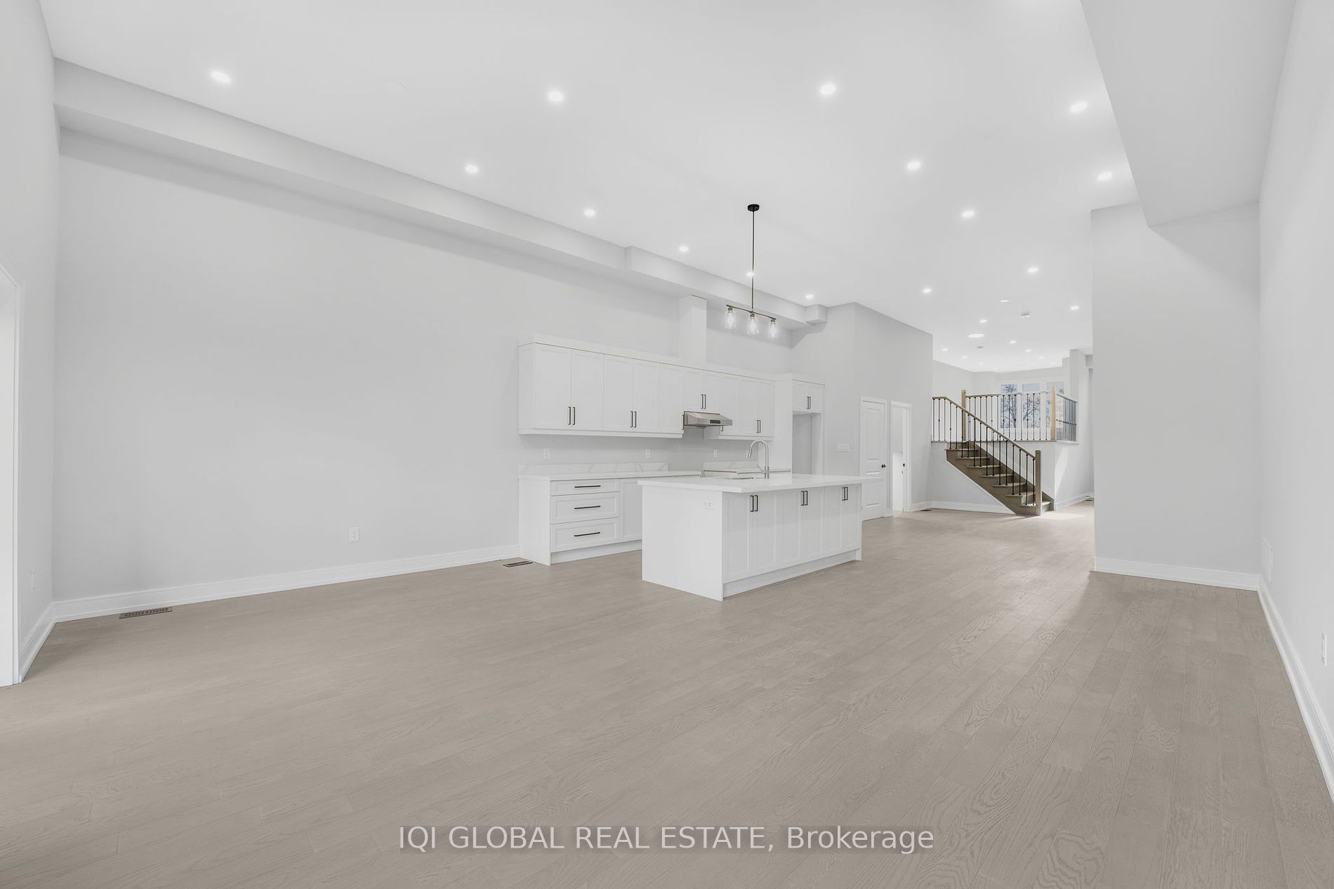 310 Anderson Ave