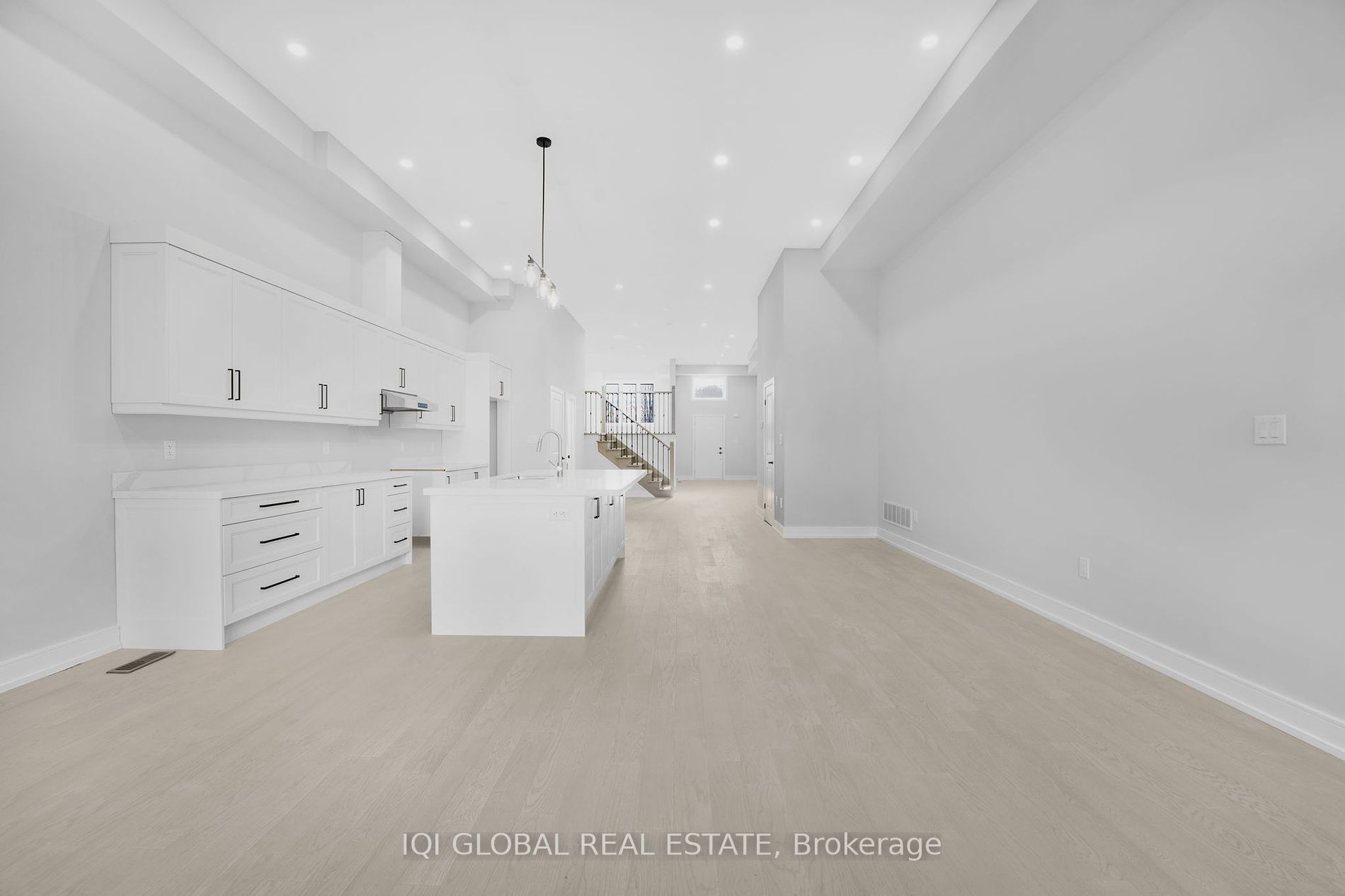 310 Anderson Ave