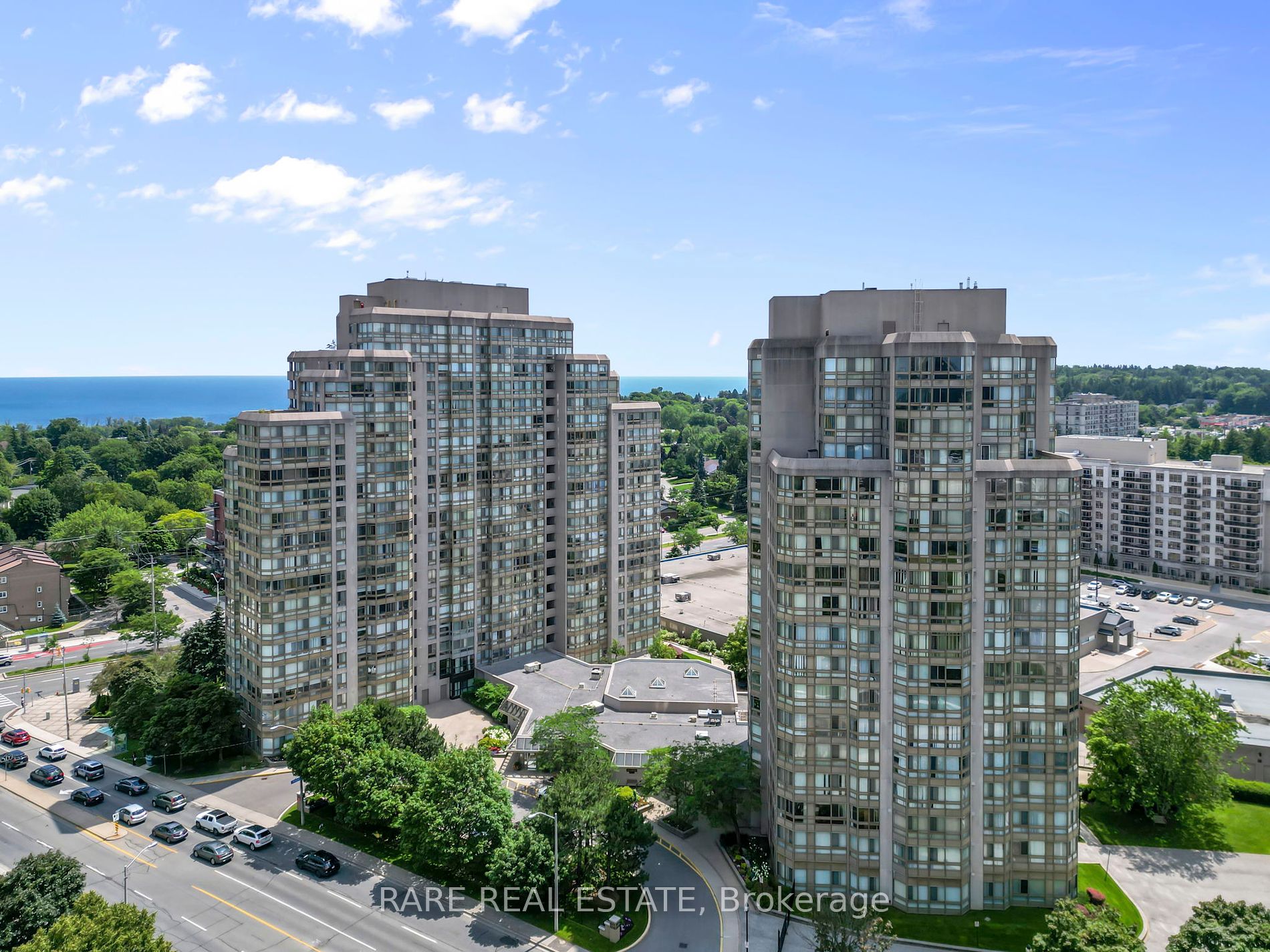 3233 Eglinton Ave E, #1409A