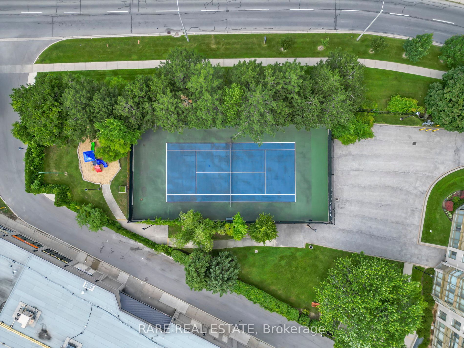 3233 Eglinton Ave E, #1409A