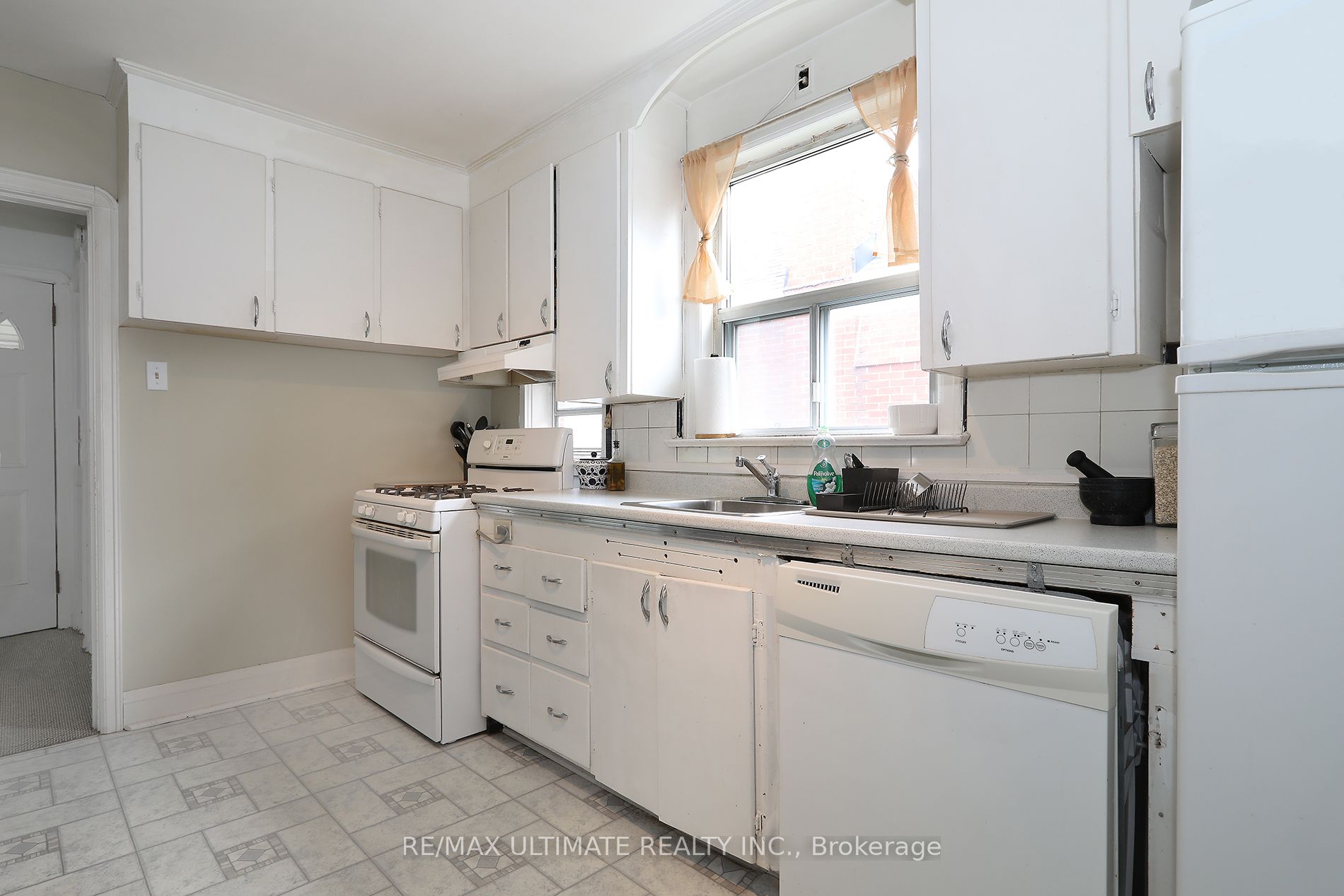 354 Woodmount Avenue