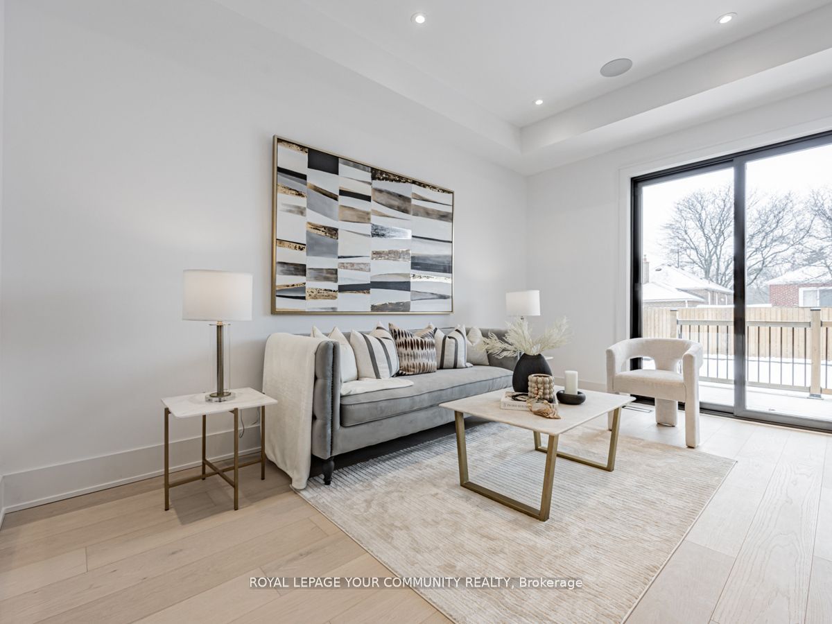 6 Doris Dr