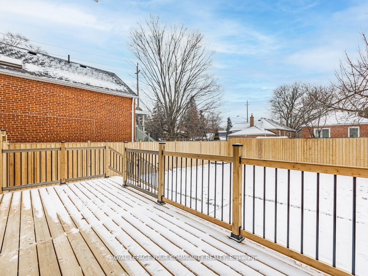 6 Doris Dr