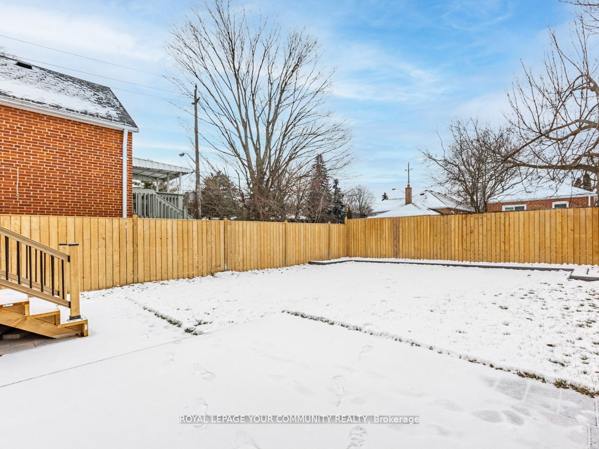 6 Doris Dr