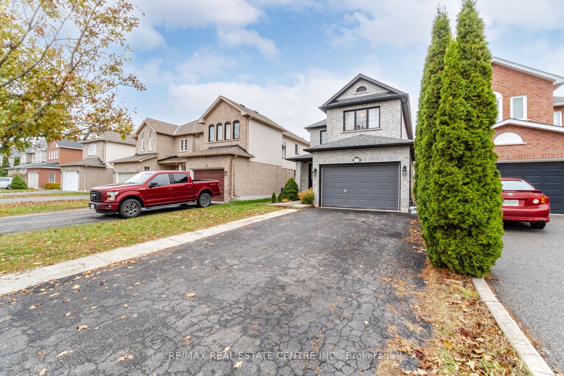 77 Lownie Court