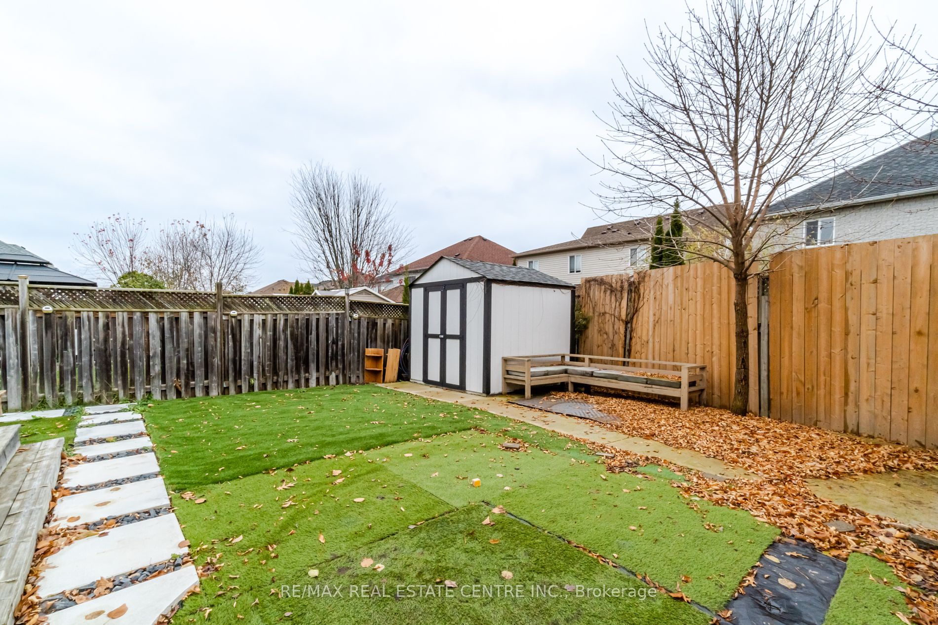 77 Lownie Court