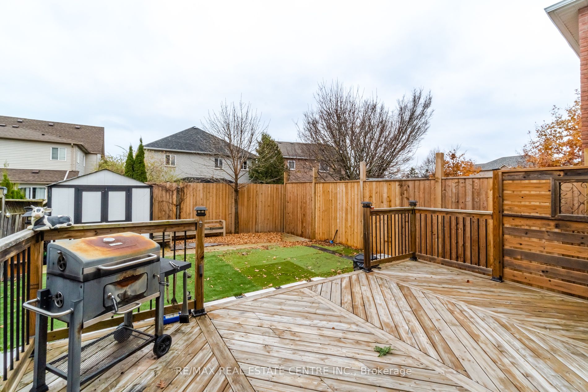 77 Lownie Court