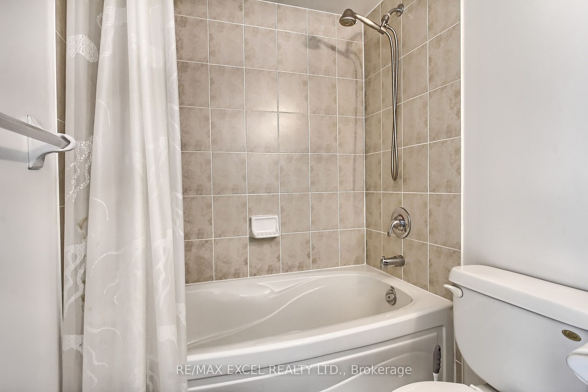 238 Bonis Ave, #2219