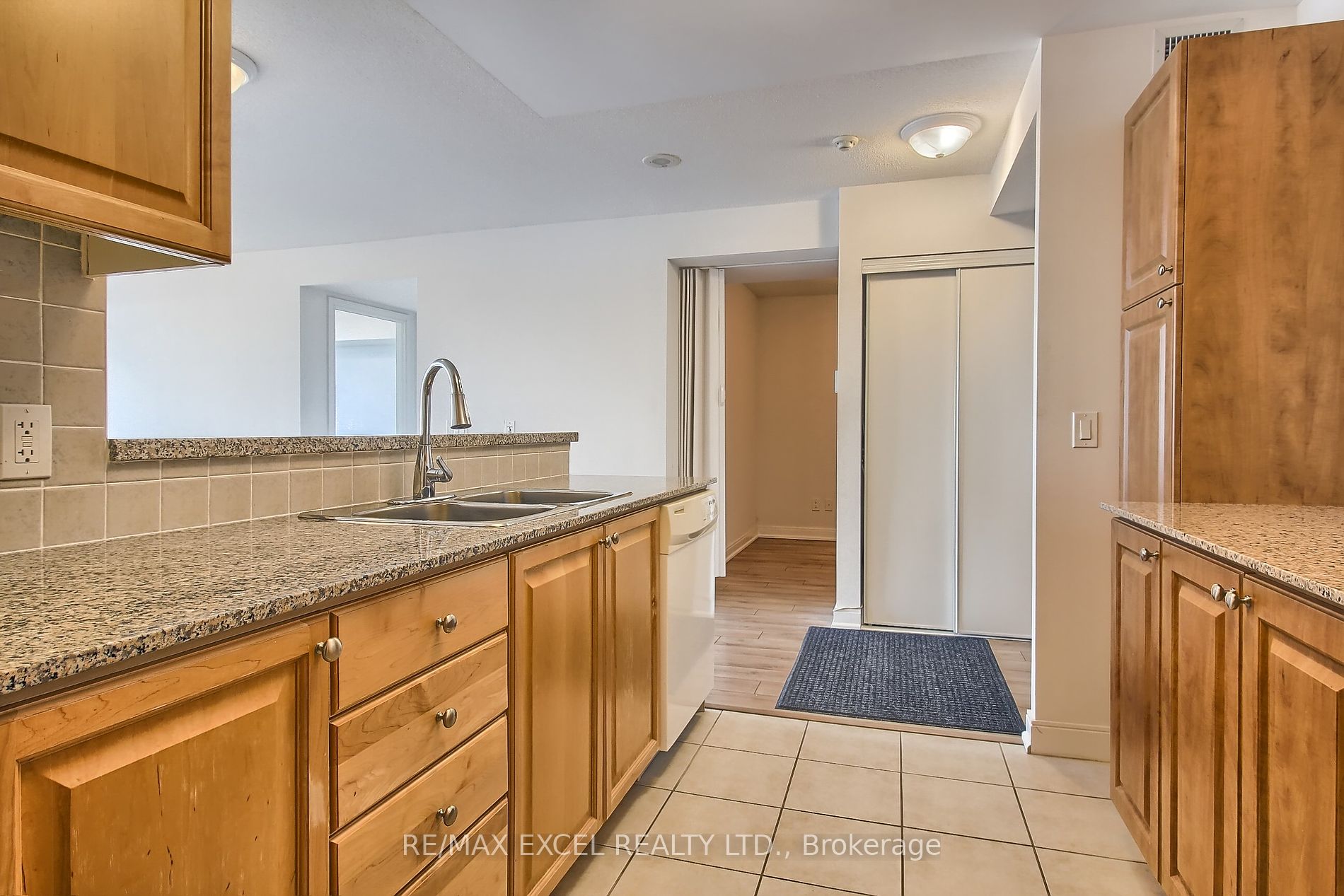 238 Bonis Ave, #2219