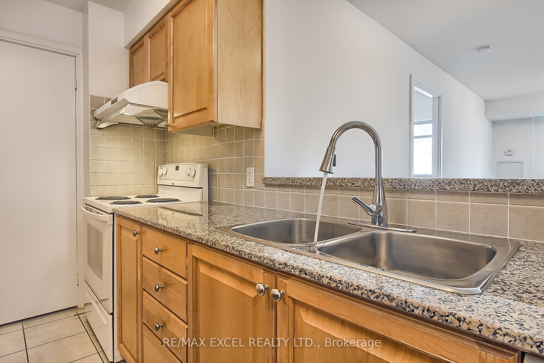 238 Bonis Ave, #2219