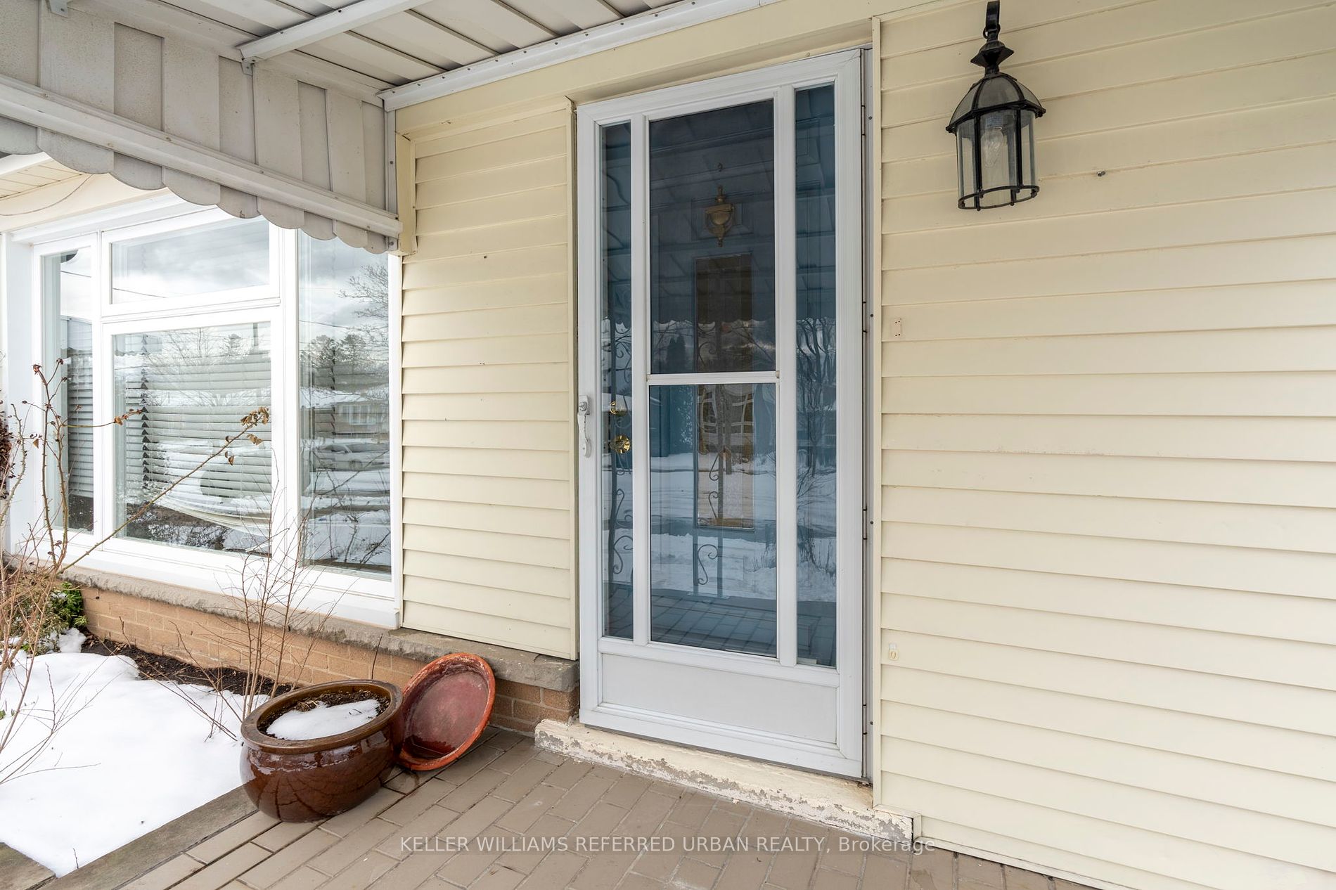 28 Trinnell Blvd