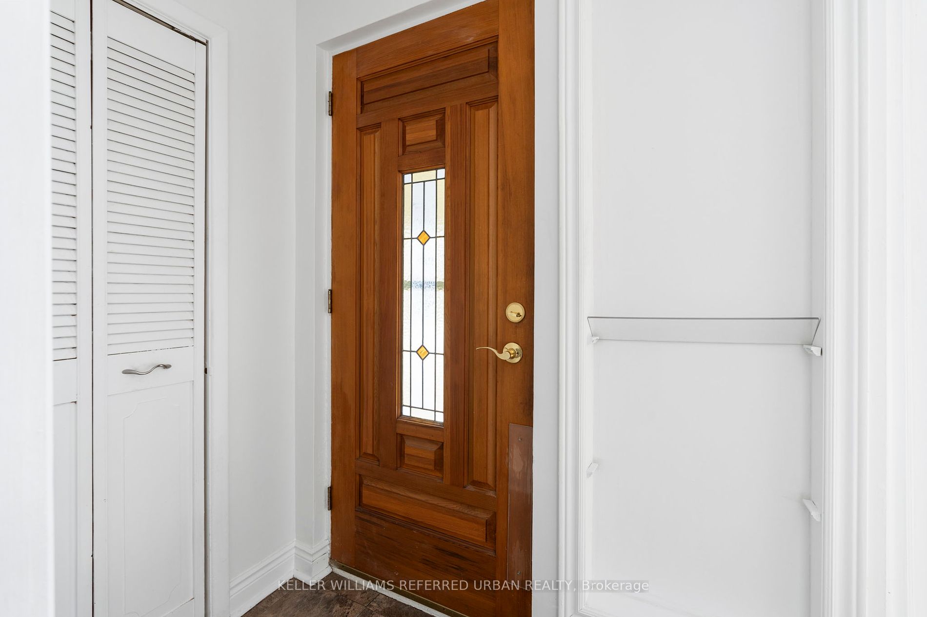 28 Trinnell Blvd
