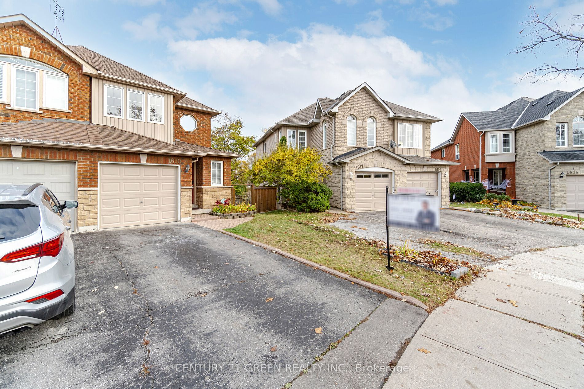 1610 Autumn Cres