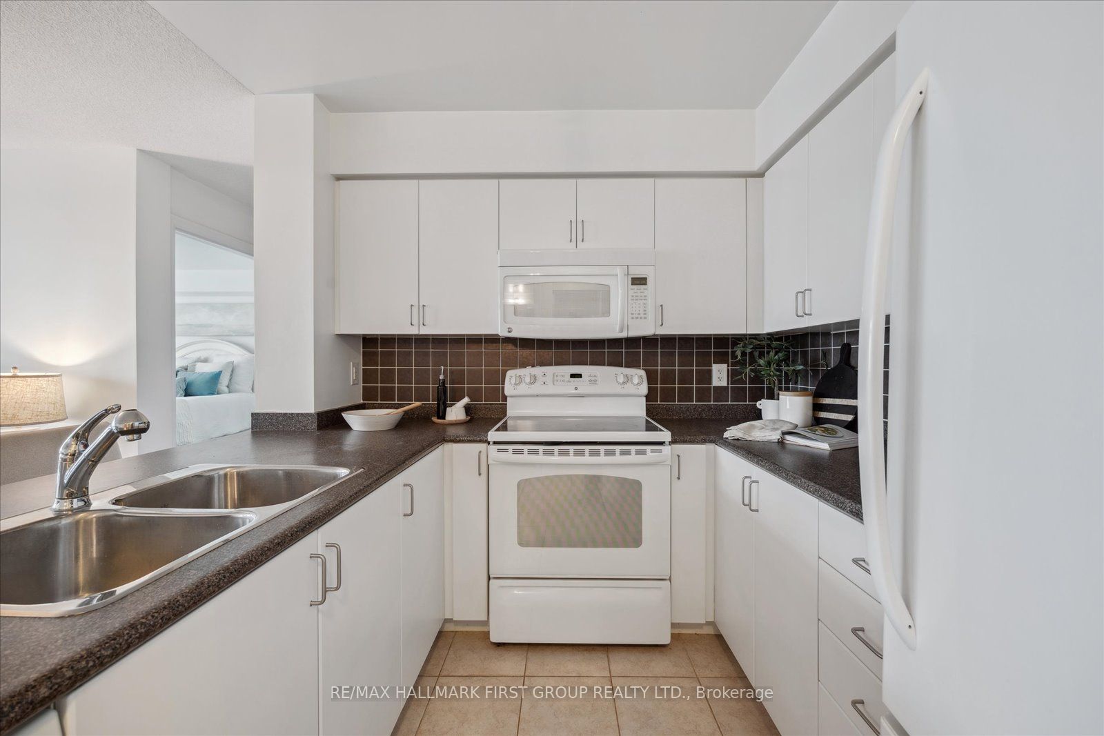 1600 Charles St, #707