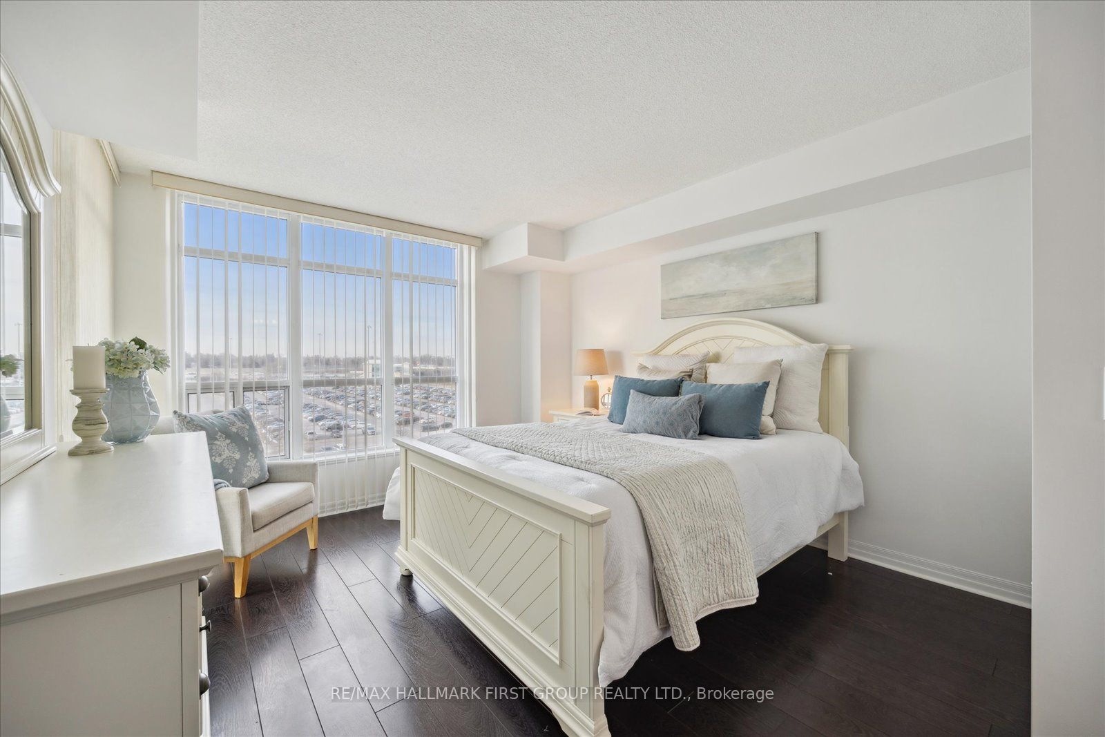 1600 Charles St, #707