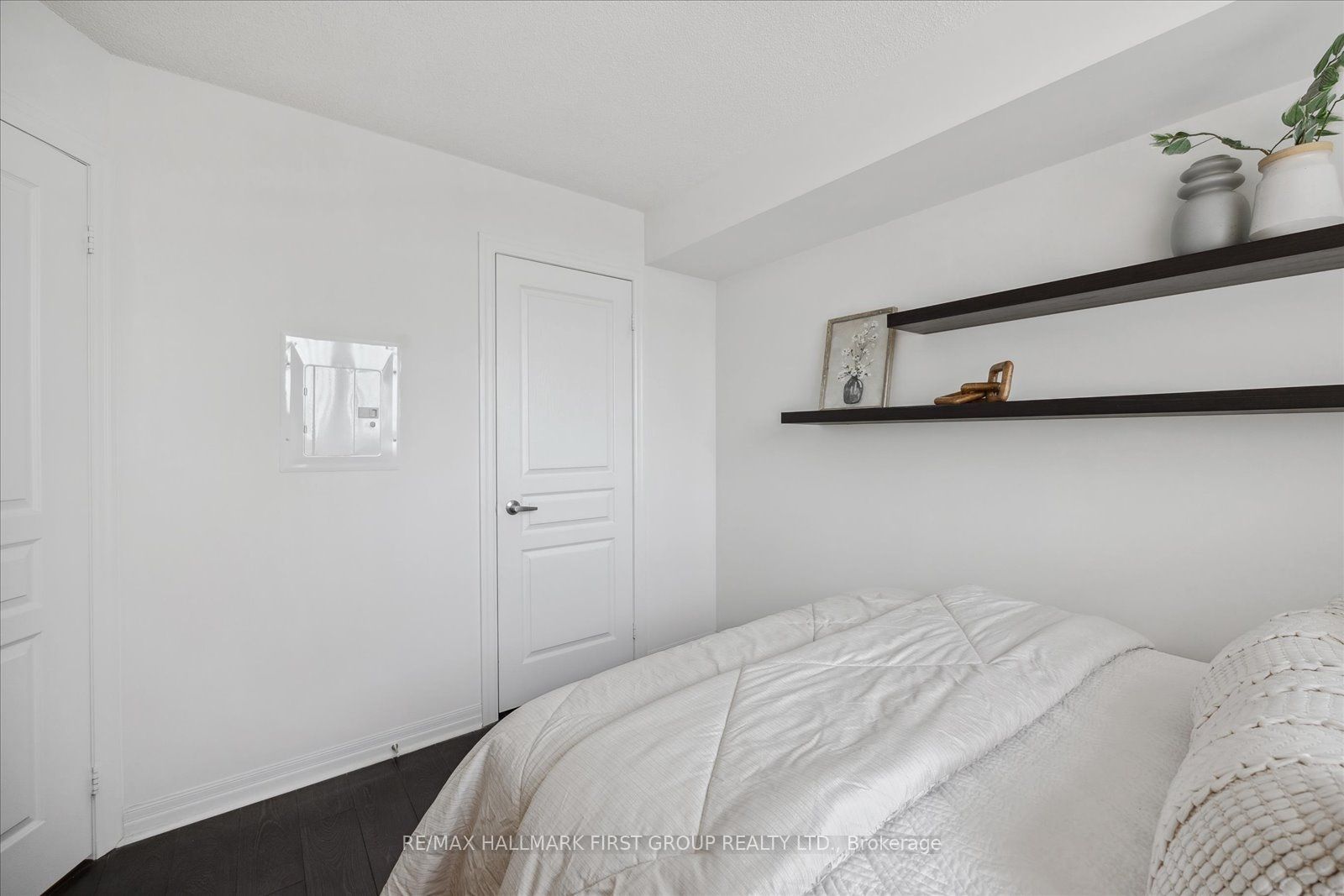 1600 Charles St, #707