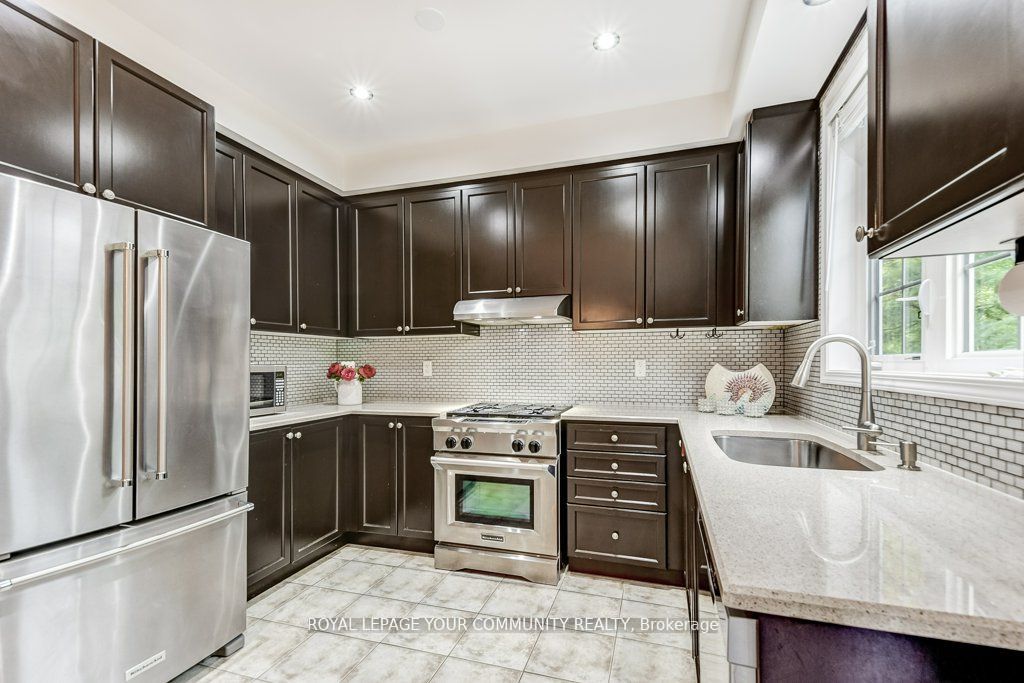 60 Milligan St