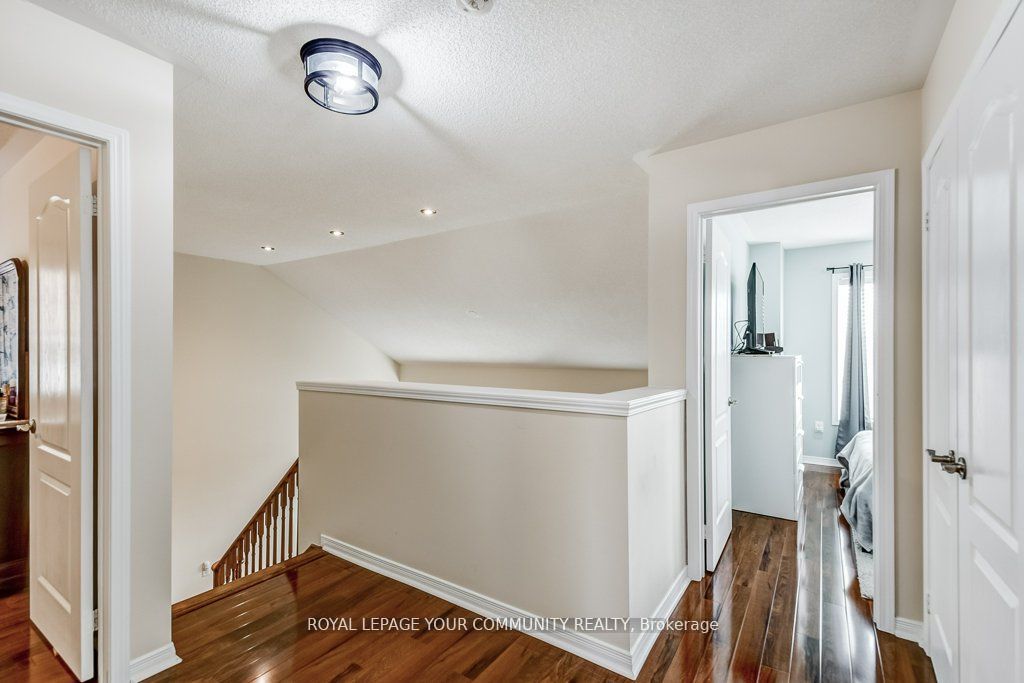 60 Milligan St