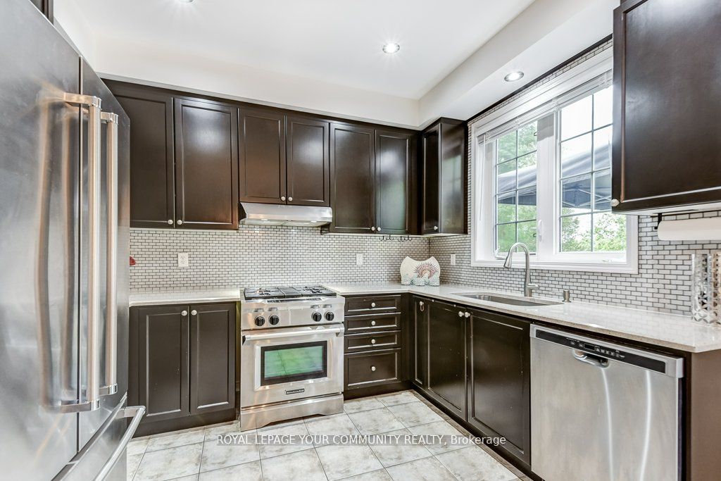 60 Milligan St