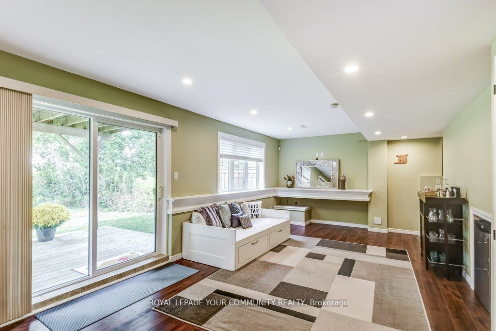 60 Milligan St