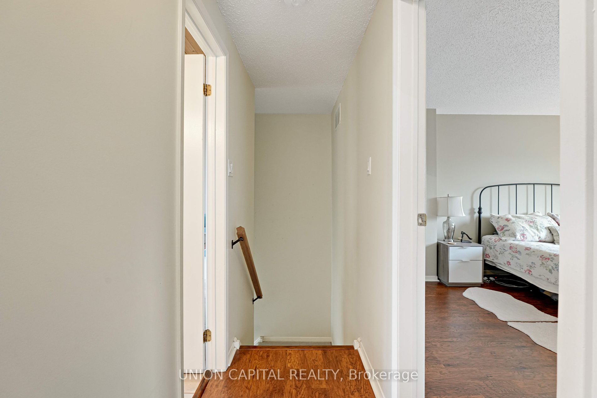 73 HUMPHREY Drive
